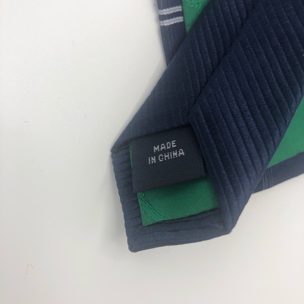 Tommy Hilfiger Classic Plaid Striped Silk Tie - Picture 4 of 6